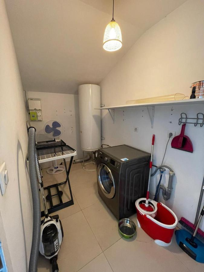 Superbe Appartement Avec 2 Chambres - 9 Personnes - Parking Prive Tournon-sur-Rhone Luaran gambar